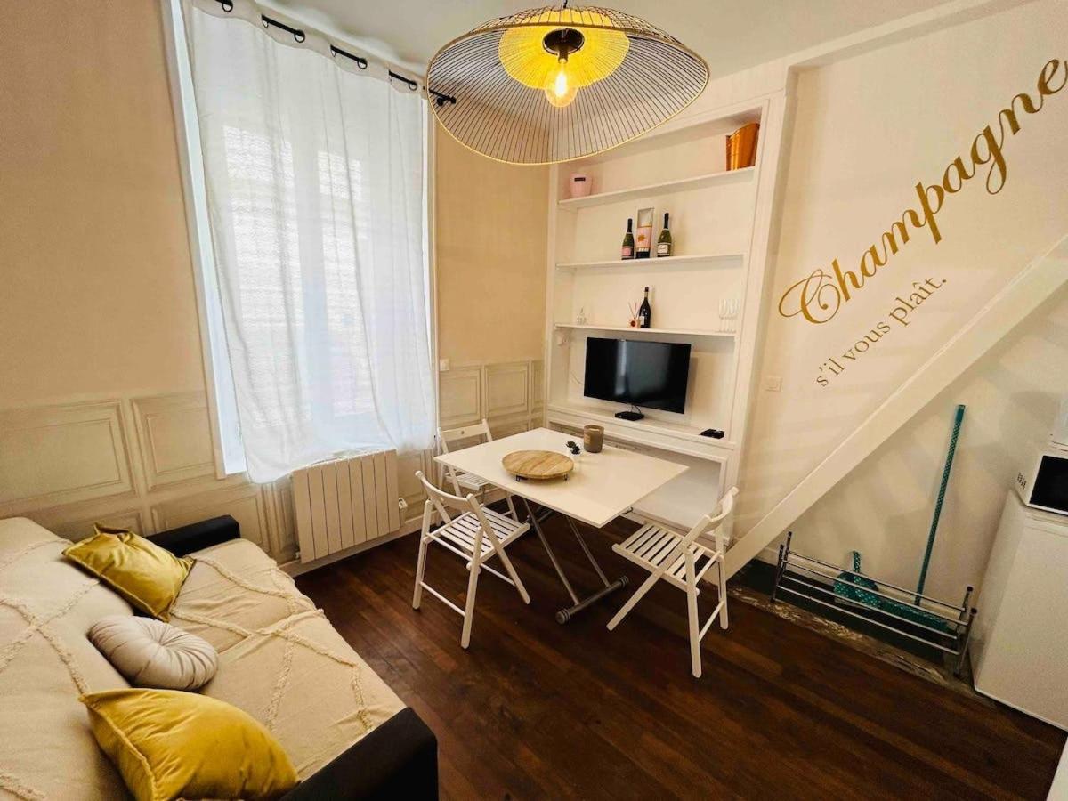 Le Champagne Coquebert Centre-ville Appartement